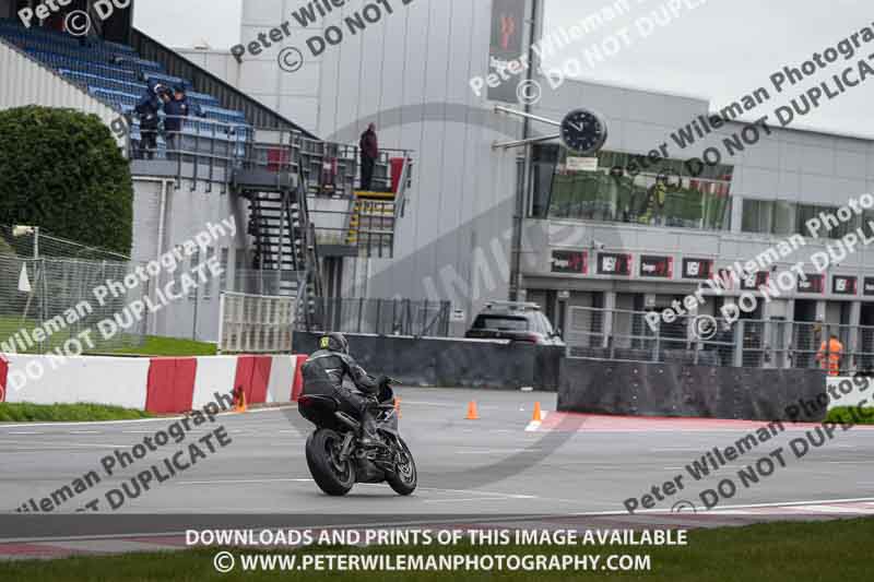 donington no limits trackday;donington park photographs;donington trackday photographs;no limits trackdays;peter wileman photography;trackday digital images;trackday photos